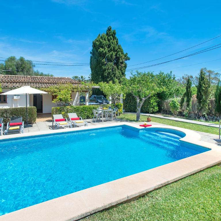 Owl Booking Villa Llenaire Petit - 3 Min Drive to the Beach - Villa with Garden View - 26