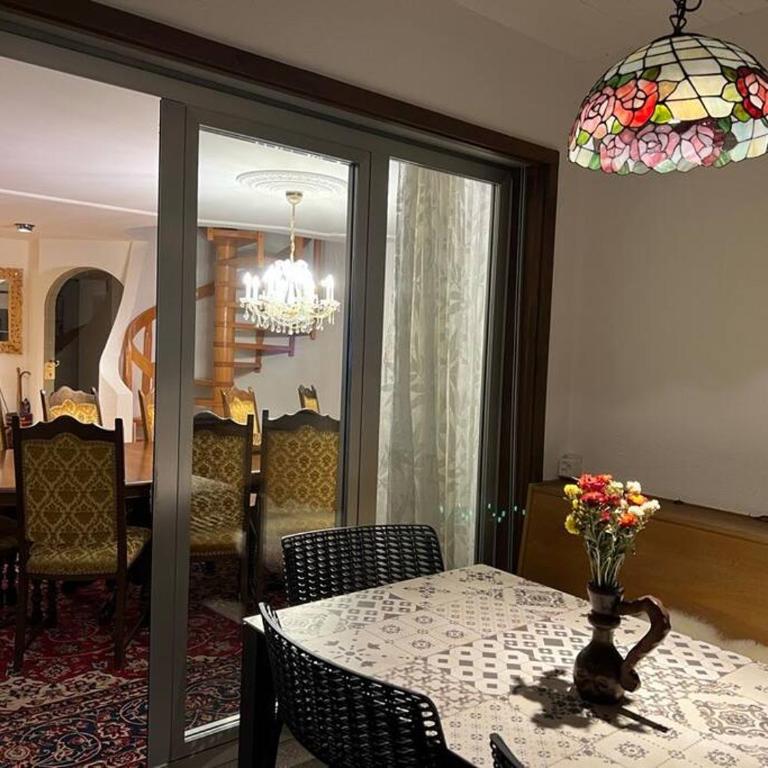Chalet Maithili Lauterbrunnen -152-Year-Old Majestic Chalet - Chalet - 18