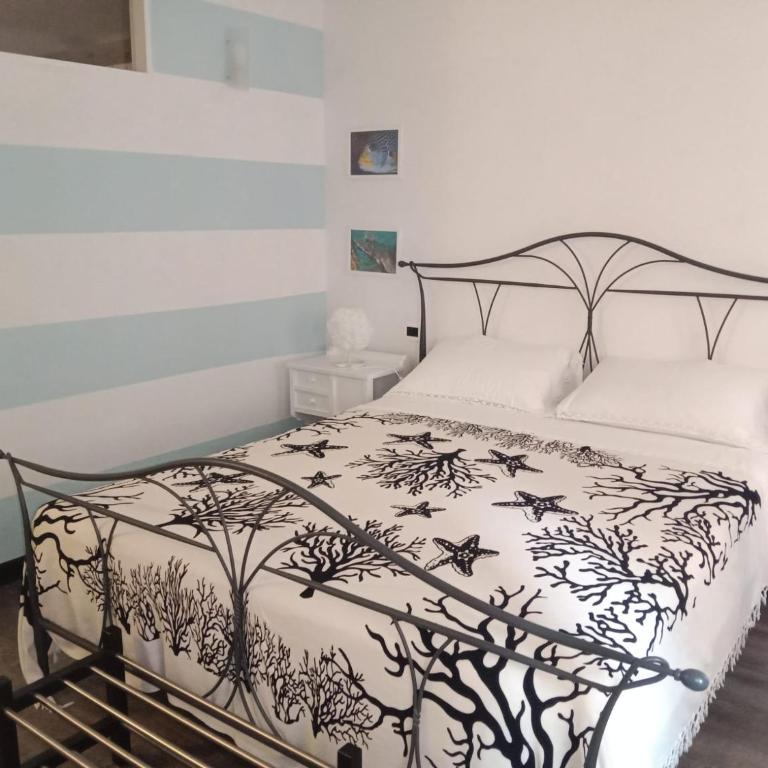 DEMIVIE GUESTHOUSE - Camera Matrimoniale con Bagno Privato - 2