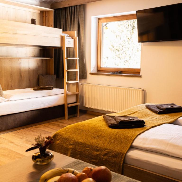 Pension Dachsteinhof - Familienzimmer - 3