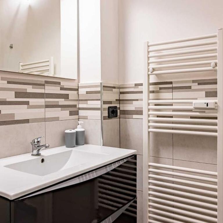 Guest Planet - Modern flat Centrale M2 - Appartamento con 1 Camera da Letto - 4