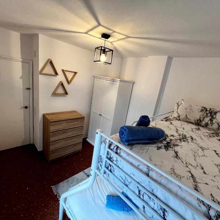 Amplio apartamento familiar con parking privado en pleno centro de Córdoba - Apartamento de 3 dormitorios - 17