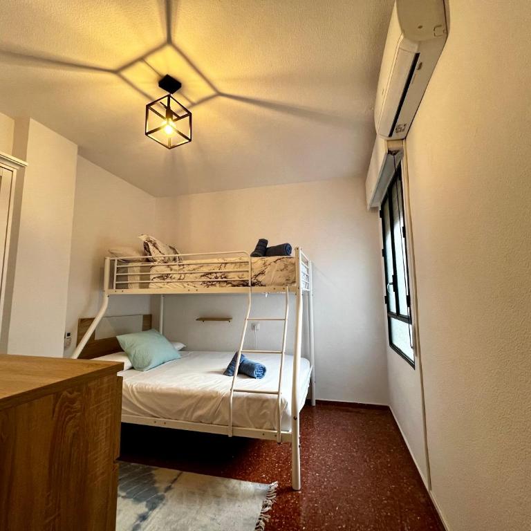 Amplio apartamento familiar con parking privado en pleno centro de Córdoba - Apartamento de 3 dormitorios - 14