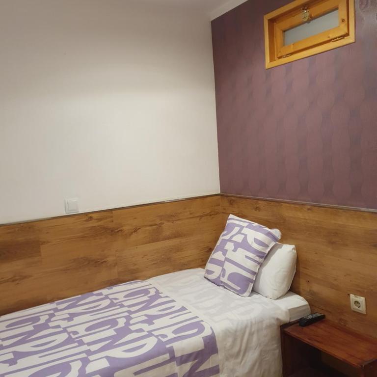 Hostal Abel Victoriano - Budget Single Room with Shared Bathroom - 5