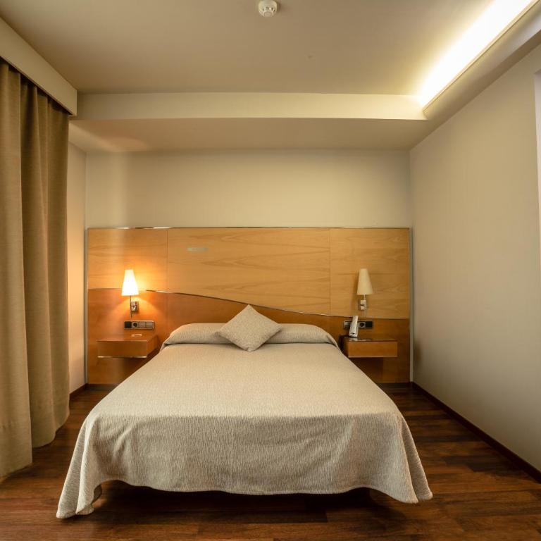 Hotel Rull - Twin Room - 3