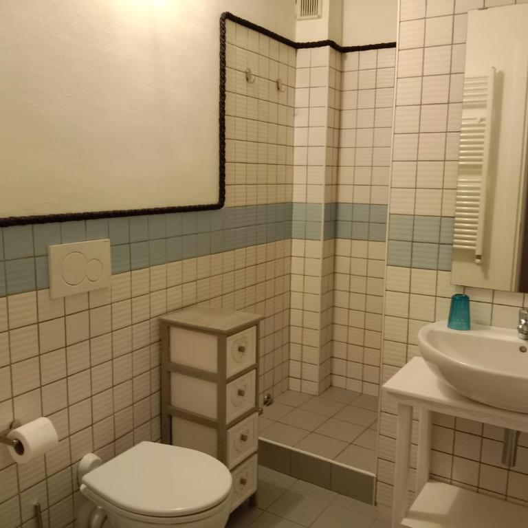 DEMIVIE GUESTHOUSE - Camera Matrimoniale con Bagno Privato - 4