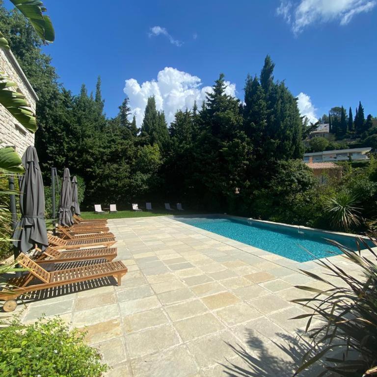 HPC Suites - Cassis Centre - Parking Securisé et Piscine Chauffée - Appartement 1 Chambre avec Terrasse - 4