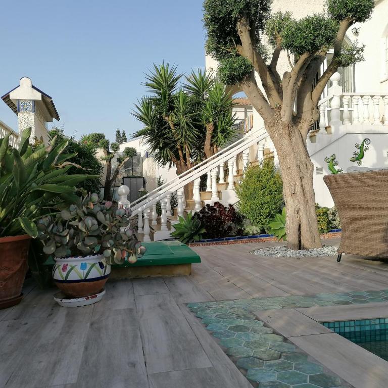 Spanish Villa with private pool - Three-Bedroom Villa - 4