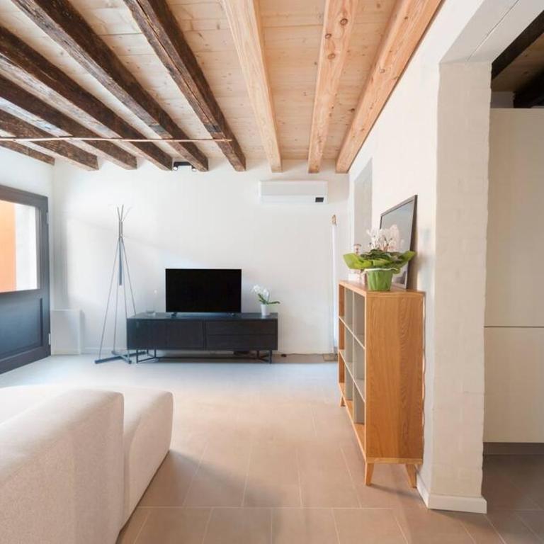 Ca' Ferrando, brand new apartment, experienced host! - Two-Bedroom Apartment - 41
