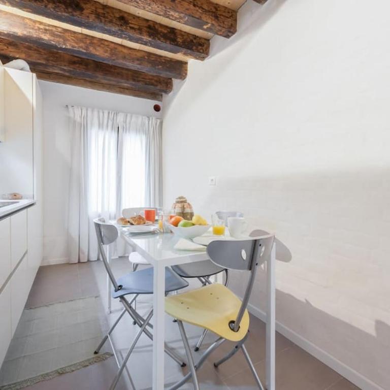 Ca' Ferrando, brand new apartment, experienced host! - Two-Bedroom Apartment - 44