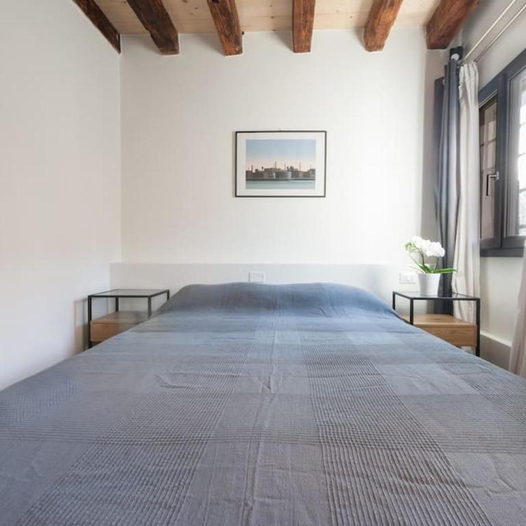 Ca' Ferrando, brand new apartment, experienced host! - Two-Bedroom Apartment - 45