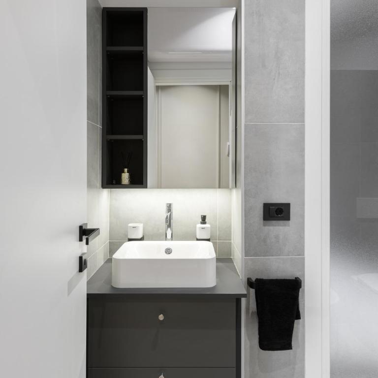 Luxury Apartment con FREE PARK - Appartamento con 2 Camere da Letto - 19