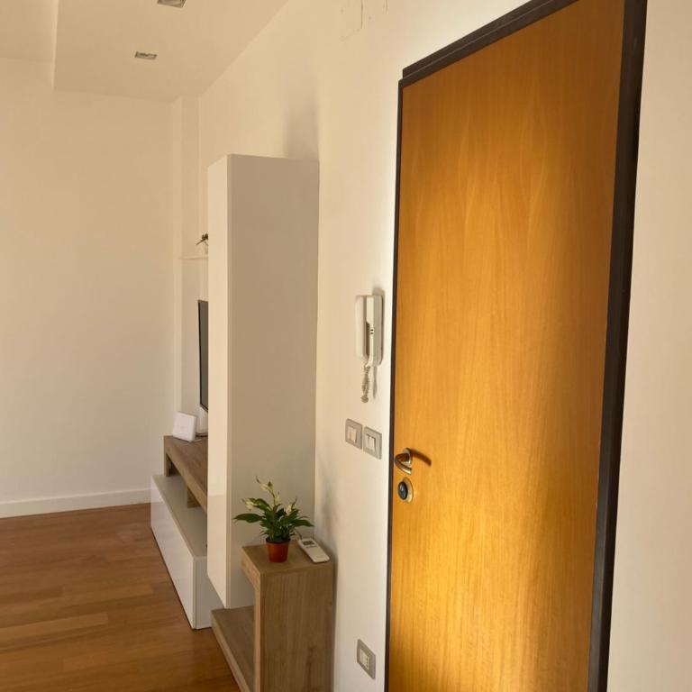 Labanca's Luxury center - Two-Bedroom House - 13