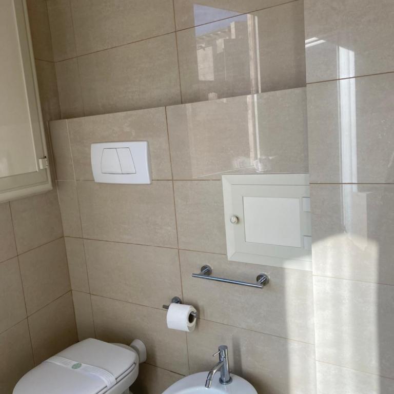Labanca's Luxury center - Two-Bedroom House - 15