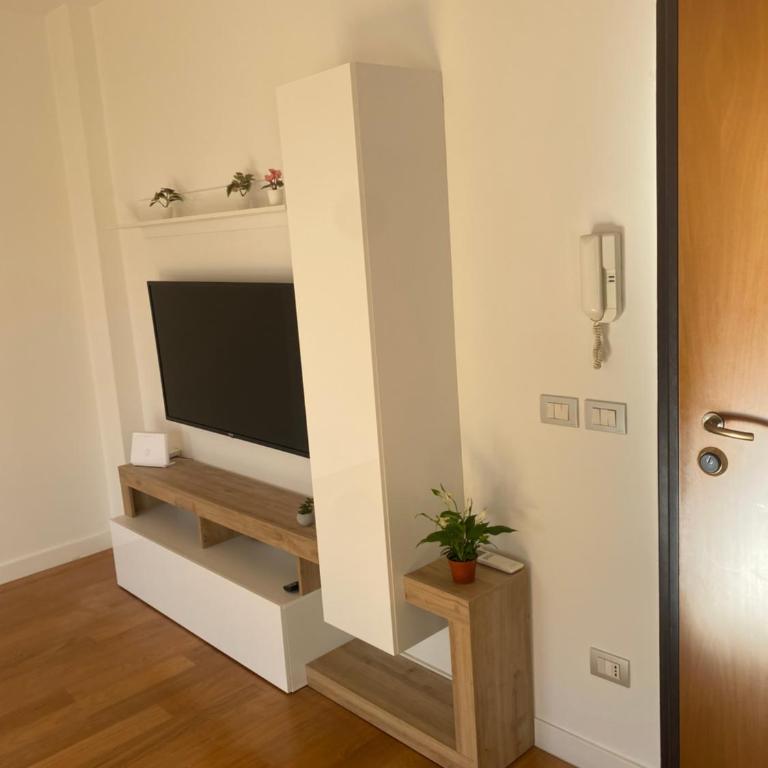 Labanca's Luxury center - Two-Bedroom House - 57