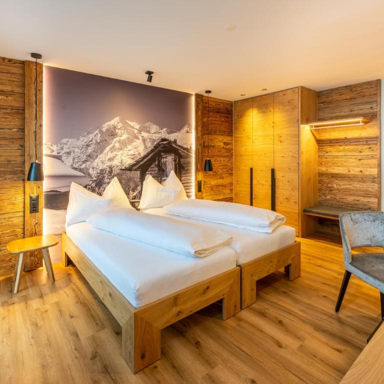 Mountain Lodge - Deluxe Doppelzimmer mit Balkon - 3
