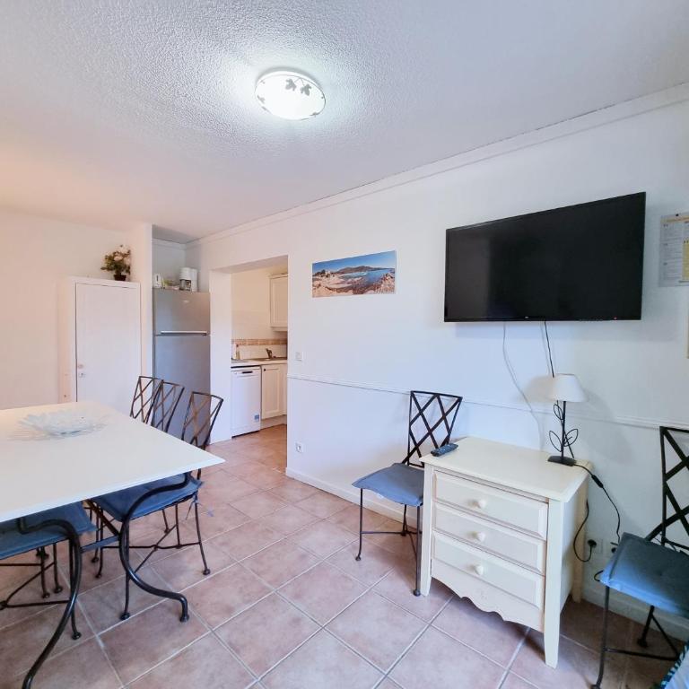 La Pinède - T4 avec terrasse et piscine - Appartement 3 Chambres - 11