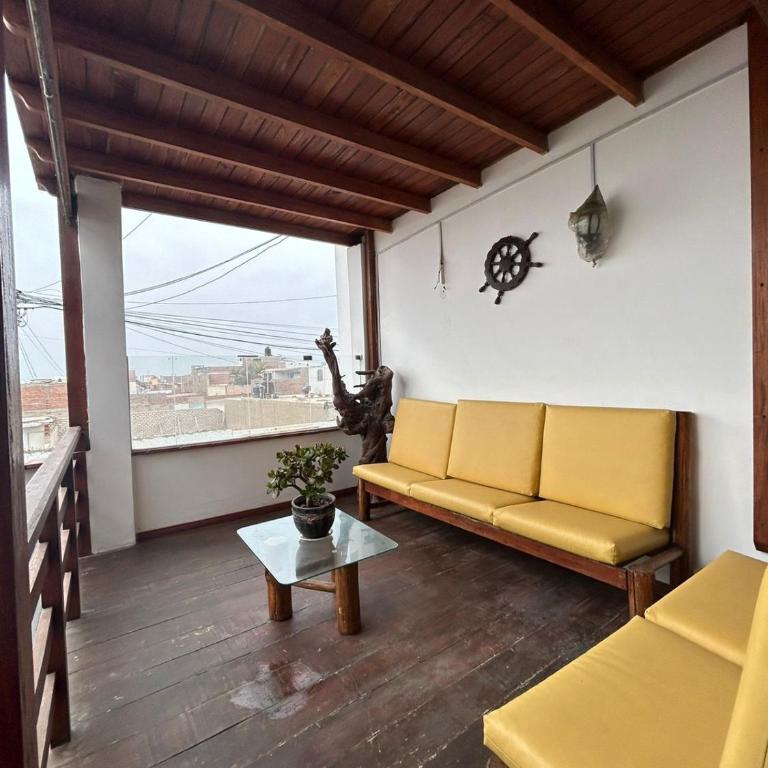 Playa Arica Backpackers - Double Room with Terrace - 11