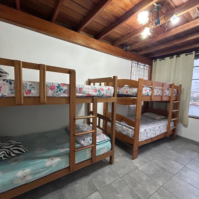 Playa Arica Backpackers - Mixed Dormitory Room - 5