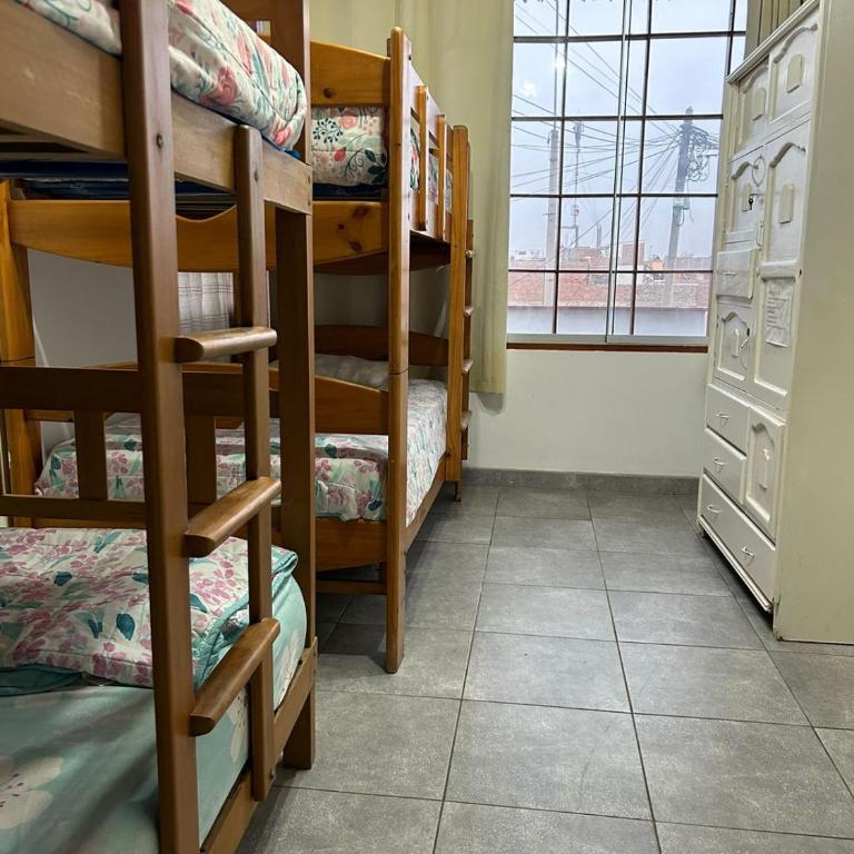 Playa Arica Backpackers - Mixed Dormitory Room - 6