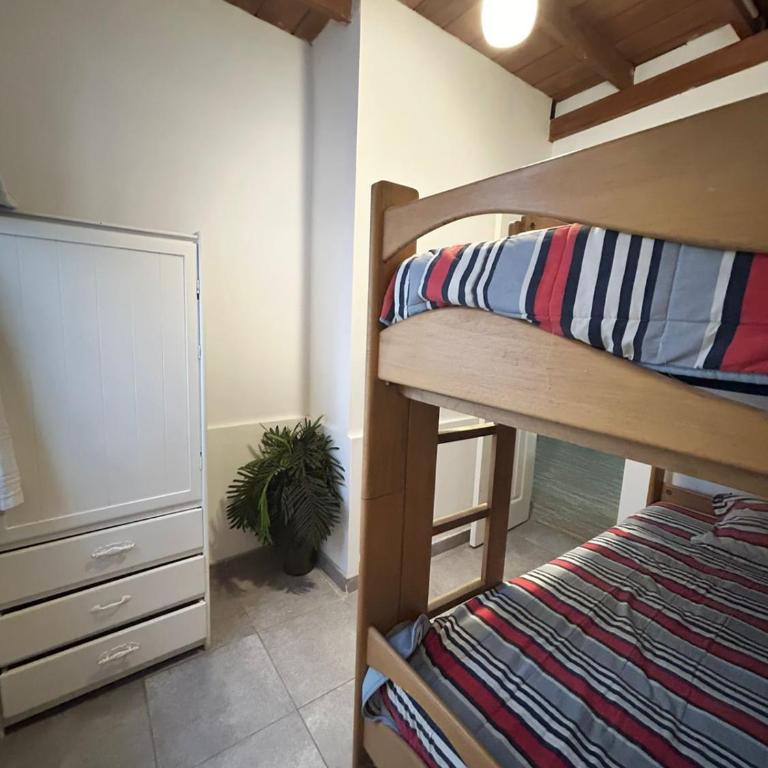 Playa Arica Backpackers - Mixed Dormitory Room - 6
