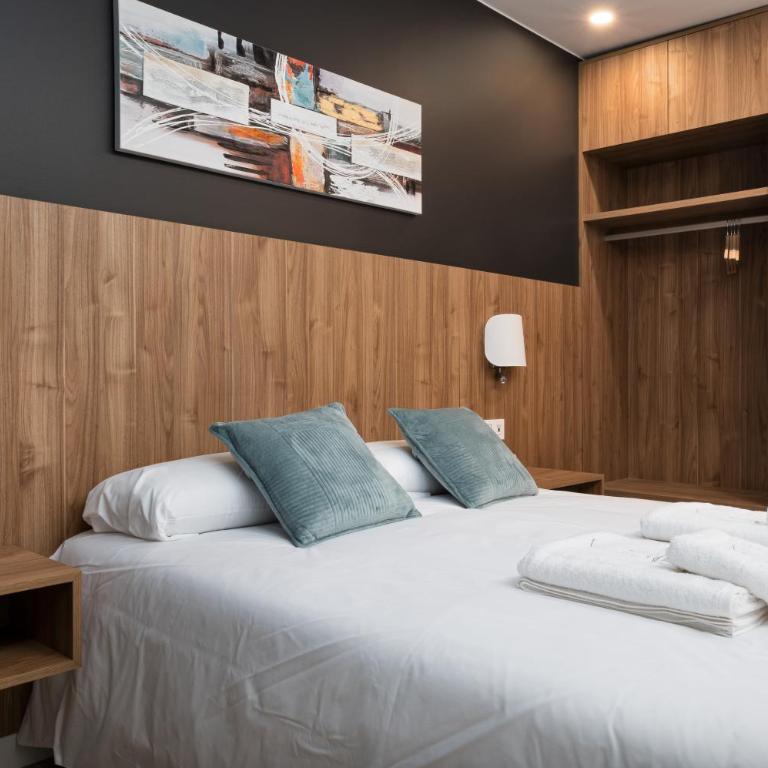 Apartamentos Torre del Reloj - Apartamento de 2 dormitorios - 21