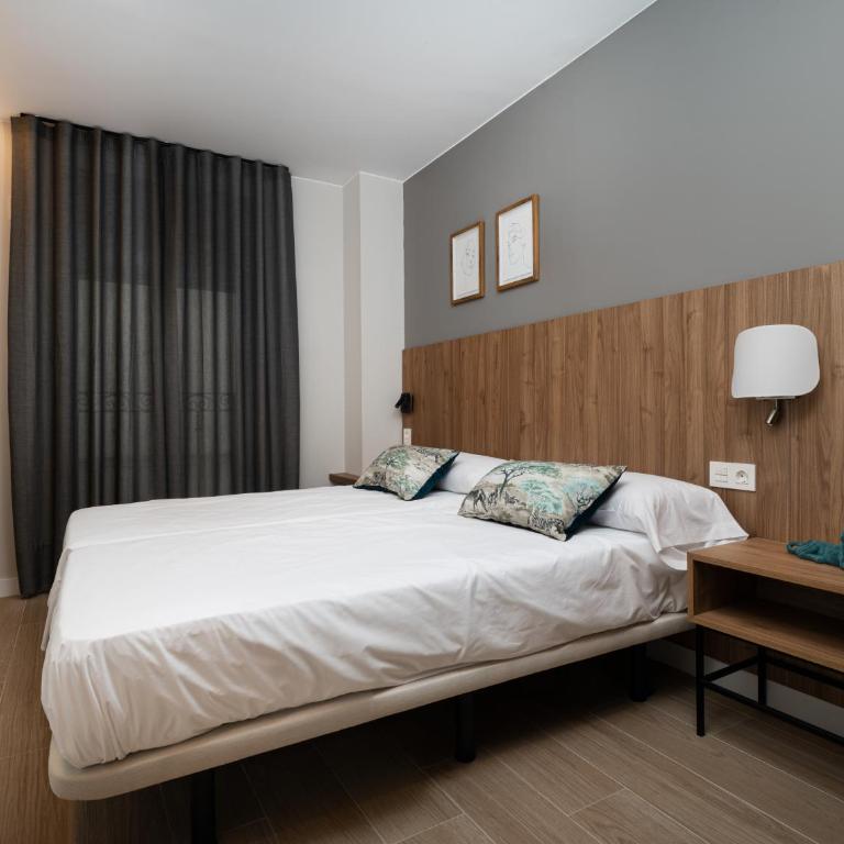 Apartamentos Torre del Reloj - Apartamento de 2 dormitorios - 20