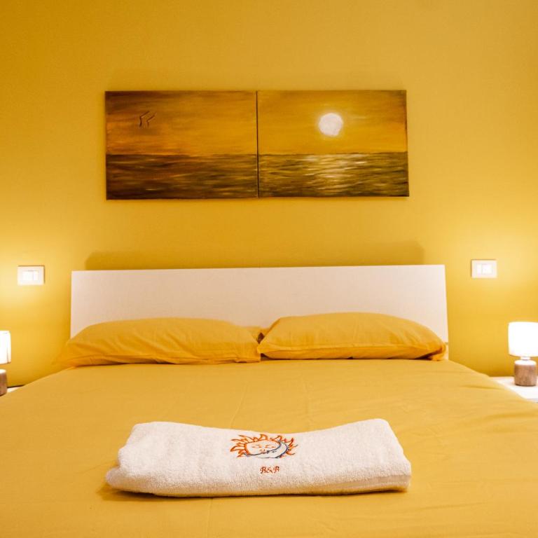 SUN & MOON Apartment - Deluxe Double Room with Balcony - 11