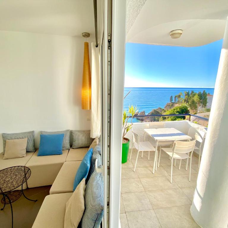 Modern apartment stunning sea views and pool - Apartamento de 2 dormitorios - 16
