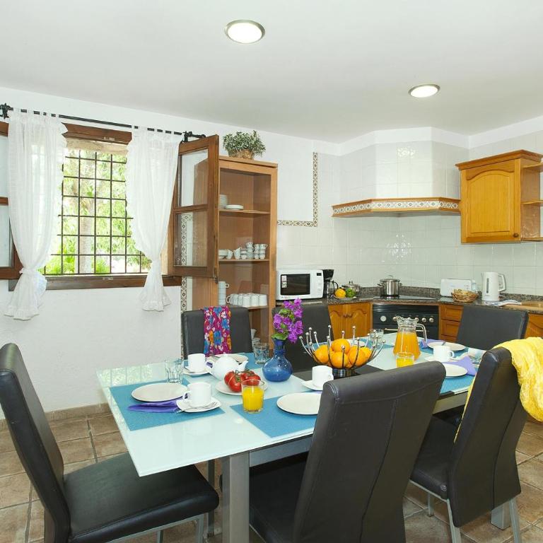 Beautiful Pollensa Villa 4 Bedrooms Villa Bennassar Mountainside Views - Villa de 4 dormitorios - 12