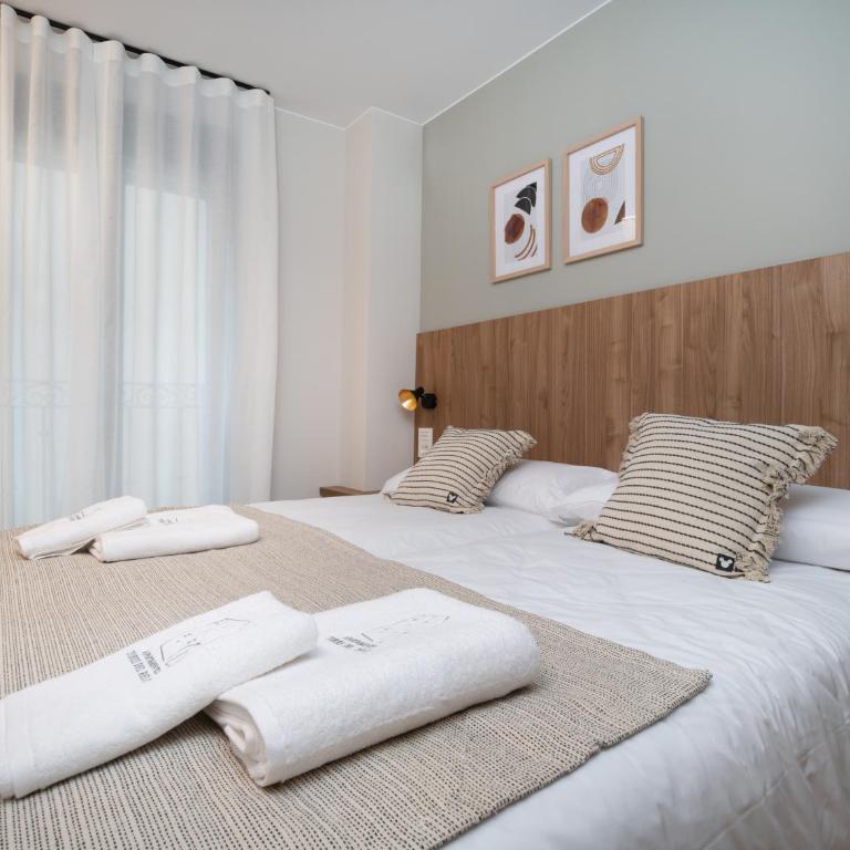 Apartamentos Torre del Reloj - Apartamento de 2 dormitorios - 18