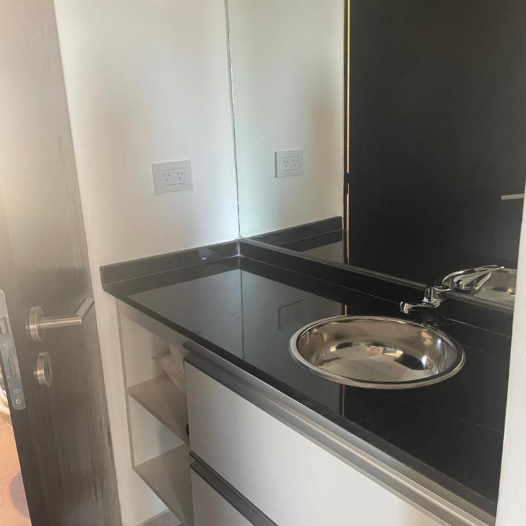 DEPARTAMENTO Guemes a mts de Nva Córdoba y centro Terraza y pileta! - Apartamento de 1 dormitorio - 10