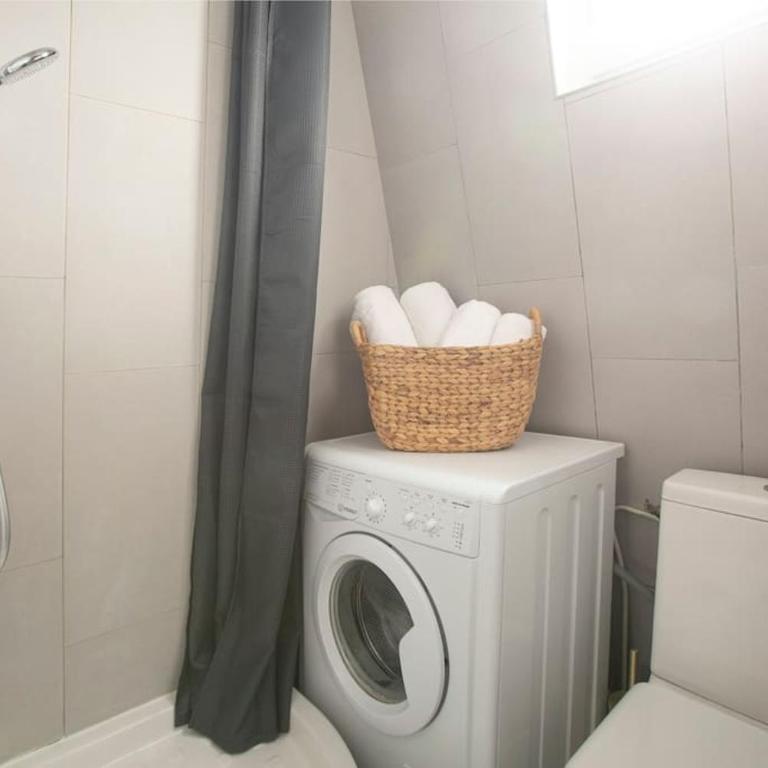 Heavenly & Cozy Parisian Flat - Place Voltaire - Appartement 1 Chambre - 17