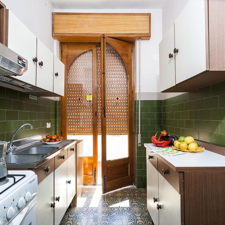 Residence Villa Liliana - Appartamento con 2 Camere da Letto e Balcone (6 Adulti) - 3