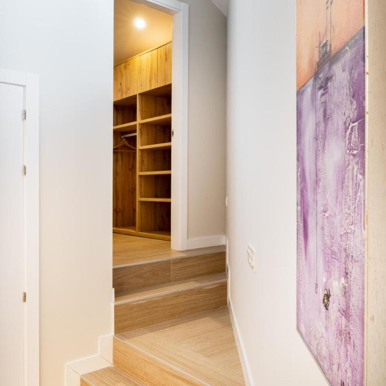 Apartamentos Torre del Reloj - Apartamento de 3 dormitorios - 8