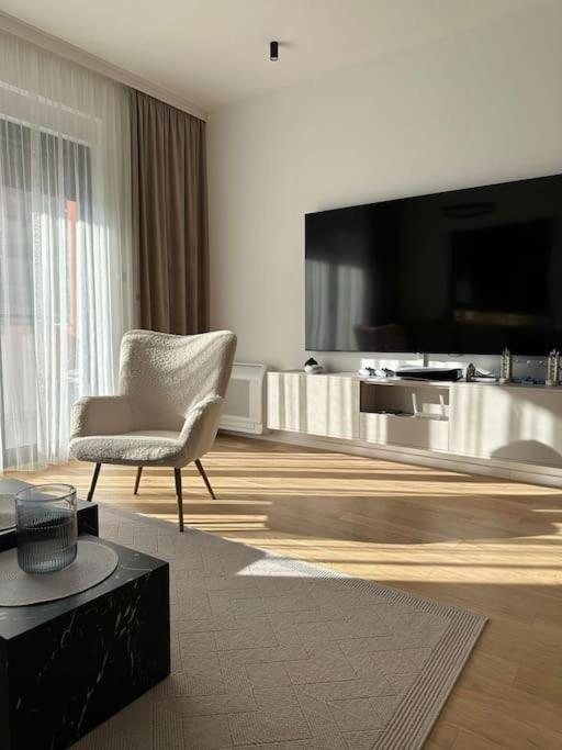 Apartment Llama - Apartman sa 1 Spavaćom Sobom - 1