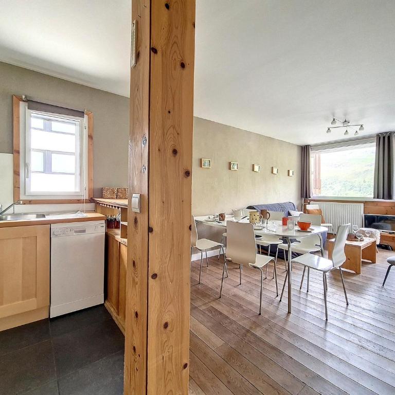 Appartement rénové 3 pièces pour 8 pers au centre, balcon - Appartamento con 2 Camere da Letto - 1