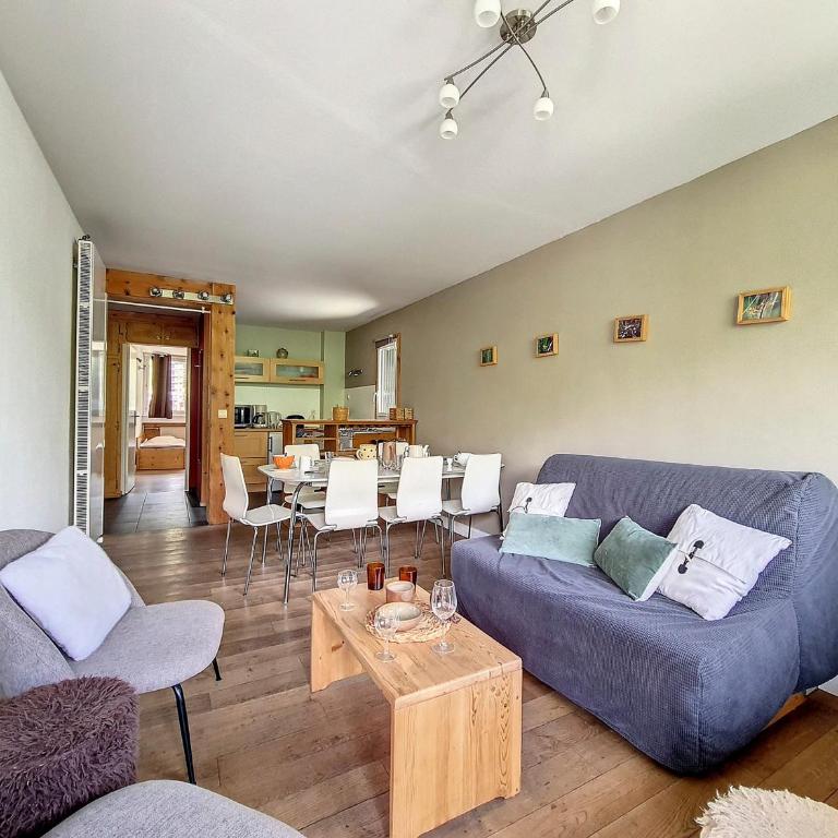 Appartement rénové 3 pièces pour 8 pers au centre, balcon - Appartamento con 2 Camere da Letto - 2