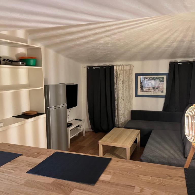Studio Neuf Centre Ville #10 - One-Bedroom Apartment - 3