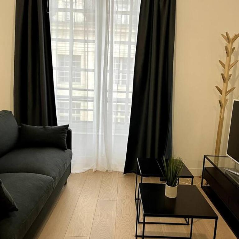 Le Bijou du Martroi - One-Bedroom Apartment - 9