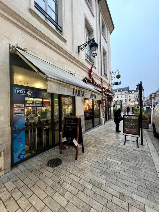 Le Bijou du Martroi - One-Bedroom Apartment - 11
