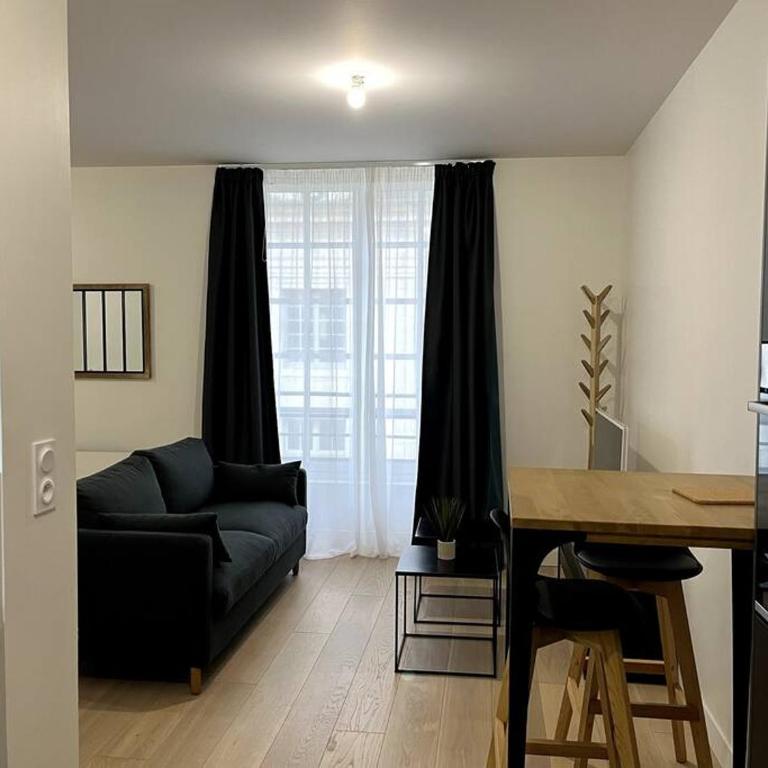 Le Bijou du Martroi - One-Bedroom Apartment - 13