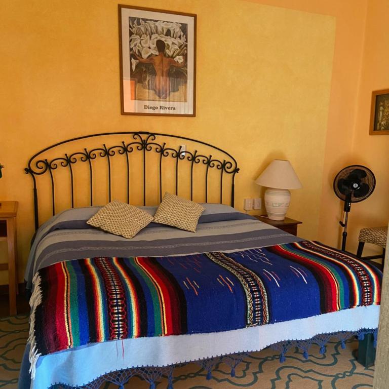 Casa Zuniga B&B - Standard King Room - 2