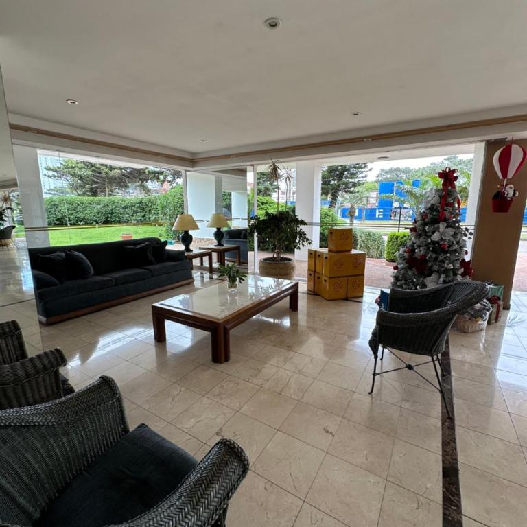 Hermoso apartamento, Torre de categoría Long Beach, en la mejor ubicación de Punta del Este - Apartamento con vistas al mar - 41