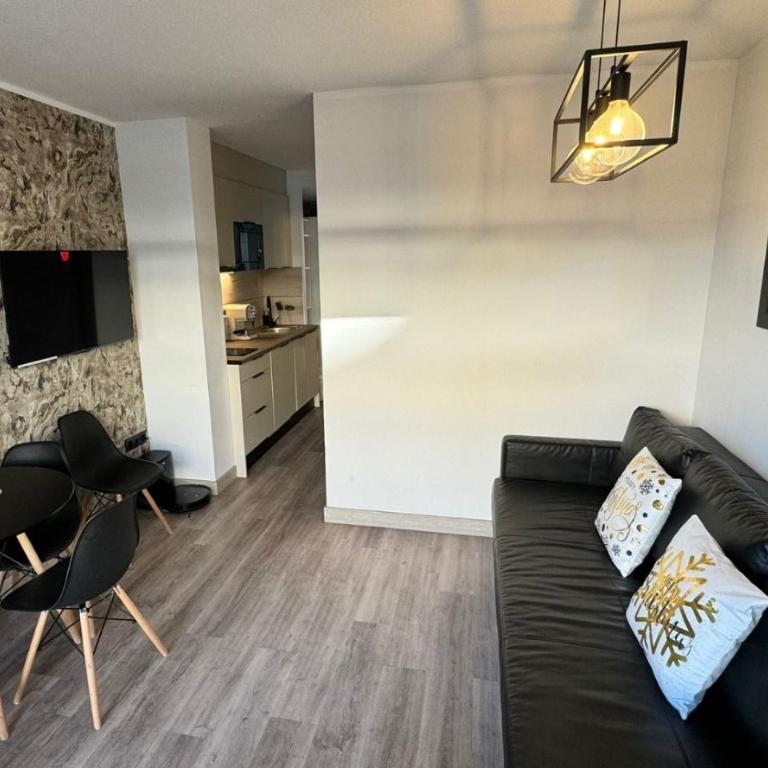 NUEVOS 2026 ESTRENA PRECIOSO APARTHOTEL INTER2, NEW APARTMENTS lN SALOU! self check in! PARKING! PORT AVENTURA - Apartamento de 1 dormitorio - 79