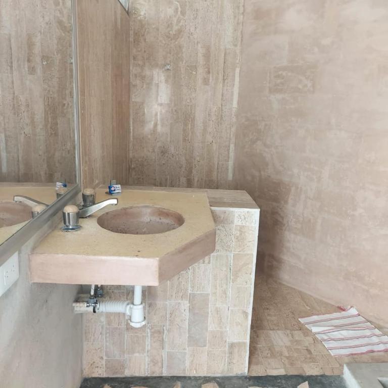 Casa de Ines y Victoria - Habitación Triple Económica con baño compartido - 4