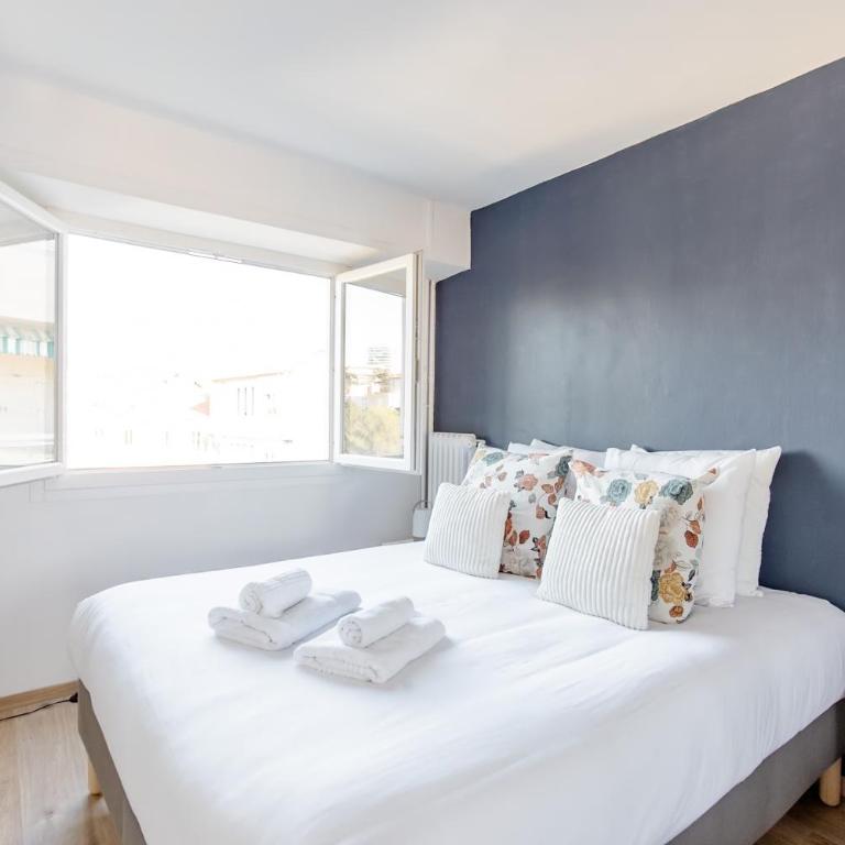 Bright 2 Bed Apt in Cannes, 10 min to Palais - Appartement 2 Chambres - 4