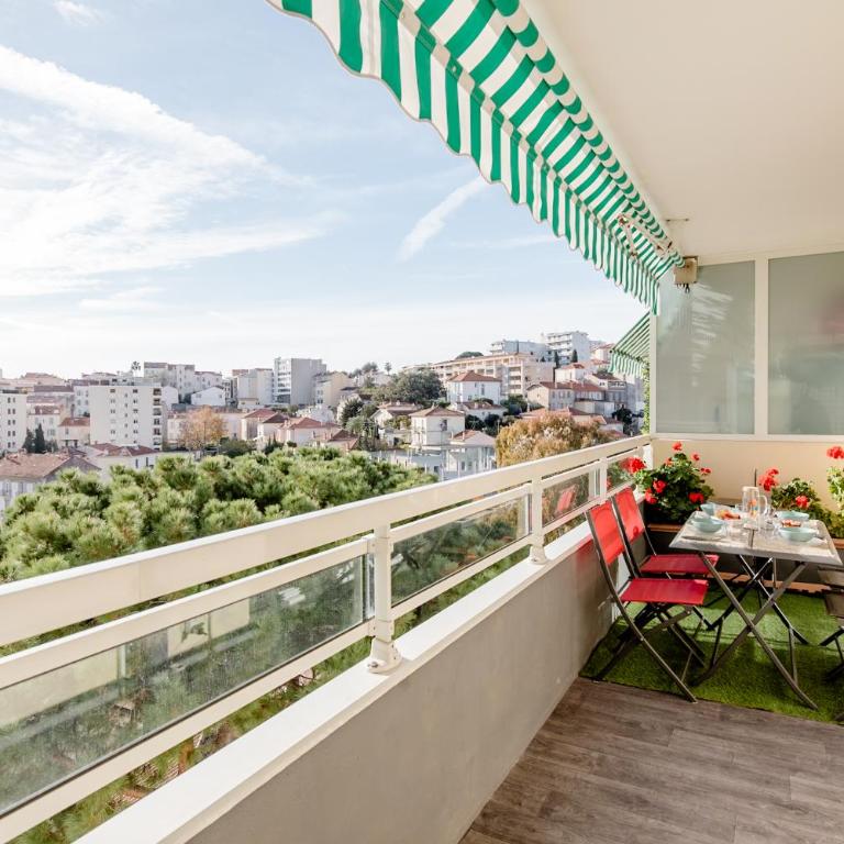 Bright 2 Bed Apt in Cannes, 10 min to Palais - Appartement 2 Chambres - 7