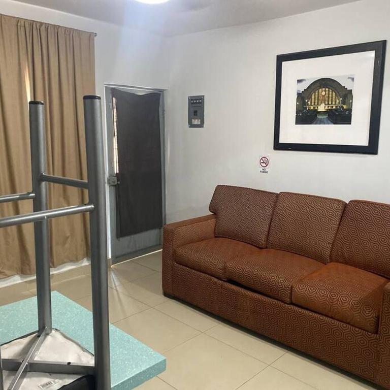 Loft hermoso con estacionamiento gratuito - One-Bedroom Apartment - 10
