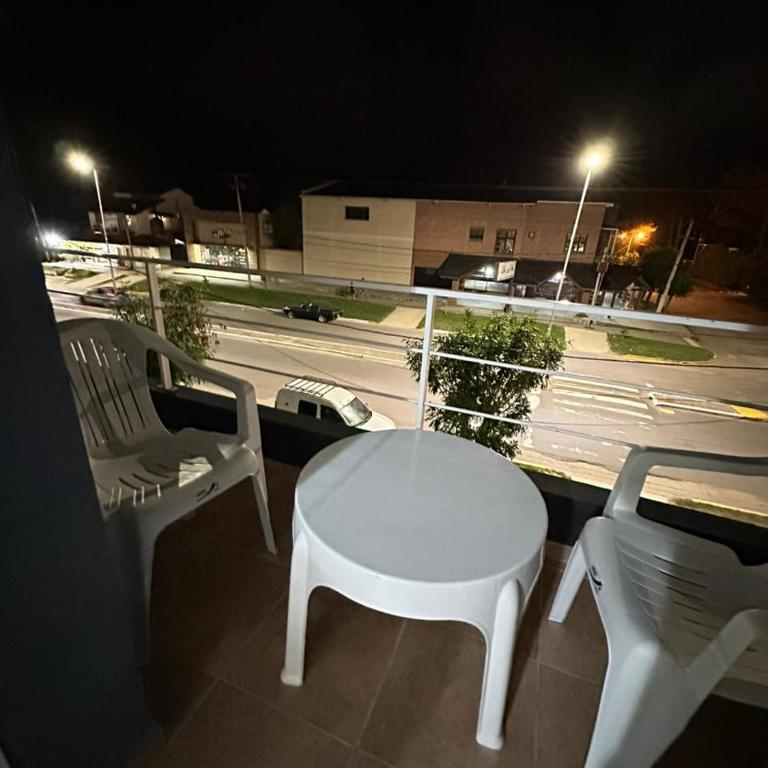 Hospedaje Familia Puma - Queen Room with Balcony - 2